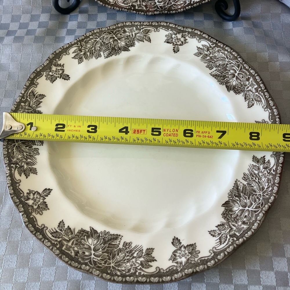 The Friendly Village by Johnson Brothers Salad Plates Made in England ๐ด๓ ง๓ ข๓ ฅ๓ ฎ๓ ง๓ ฟ - Picture 7 of 8